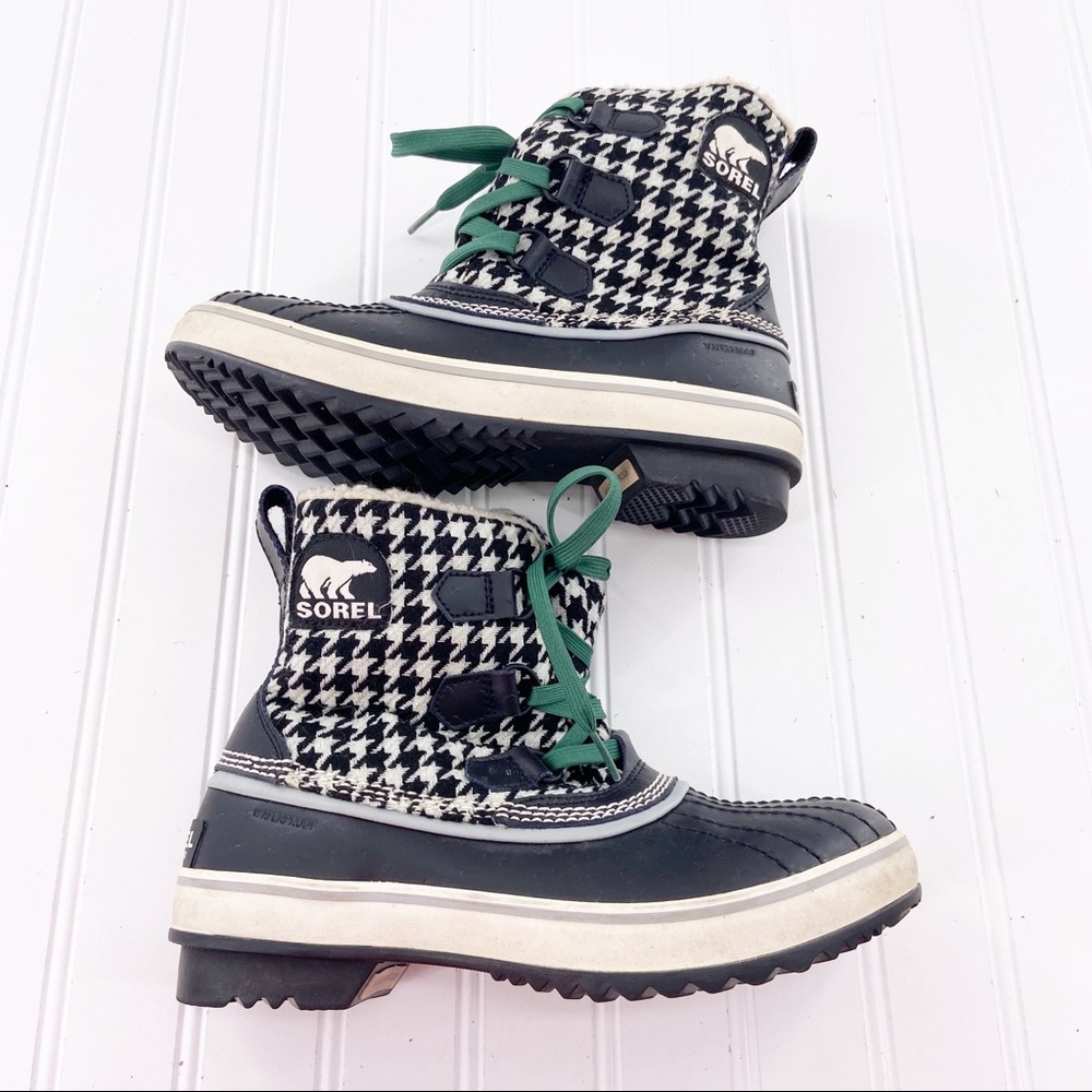 Sorel Boots Houndstooth Women's size 6.5 Waterproo